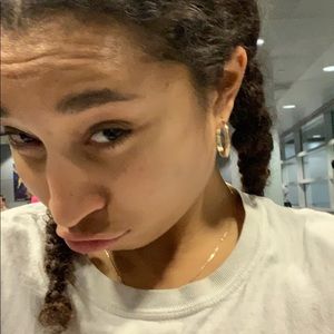 Meet your Posher, Isabella